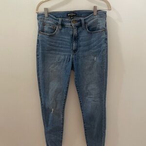 Women's Blue Mid-Rise Jeans